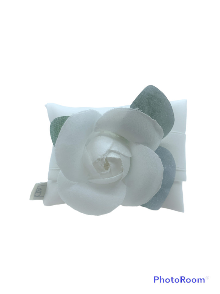 Bustina piccolo con camelia 10x7 - 091940