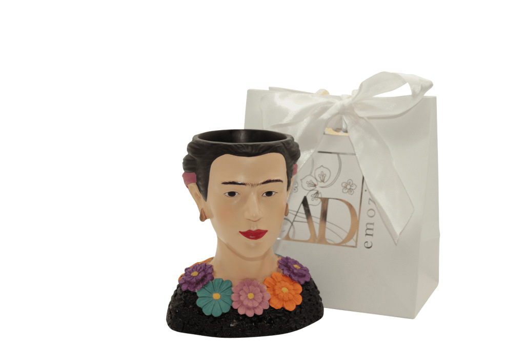 Vaso frida in resina 15 cm + sc0062 - b2001 Vaso frida in resina 15 cm + sc0062 - b2001