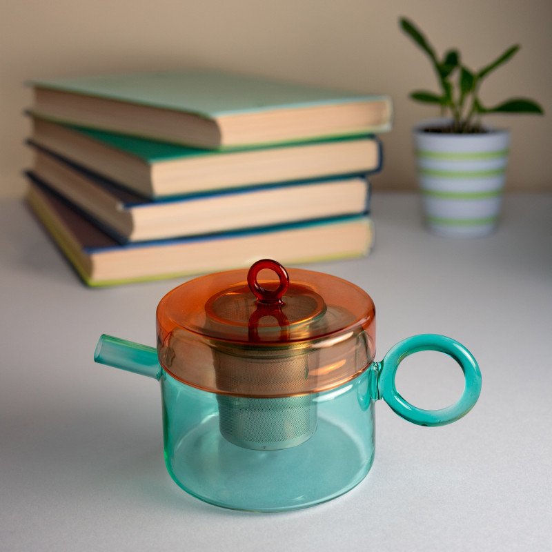 Teiera in vetro borosilicato con manico colorato ad anello. Capacità 800 ml. Colore rosso e azzurro - wd649az