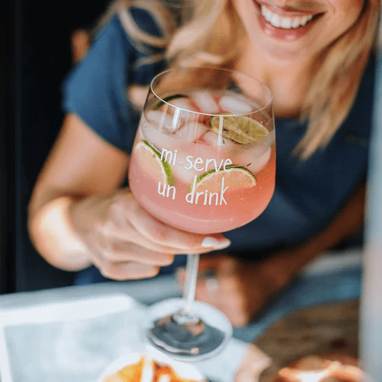 SET 2 CALICI MI SERVE UN DRINK 82CL - 10011552 SET 2 CALICI MI SERVE UN DRINK 82CL - 10011552