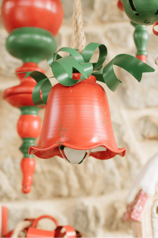 Campana Rossa Con Fiocco Verde - hs251804a