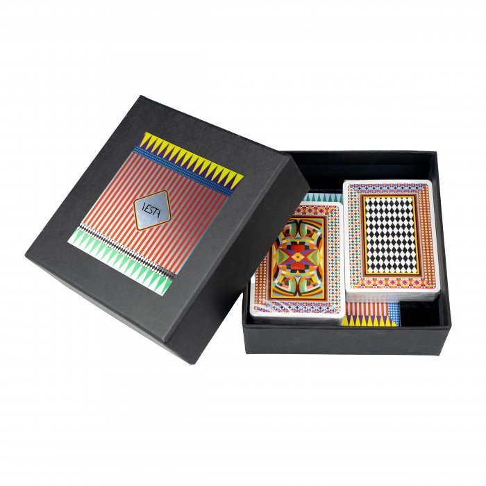 CARTE DA GIOCO SET CON BLOCK NOTES E MATITA - 0379301 CARTE DA GIOCO SET CON BLOCK NOTES E MATITA - 0379301